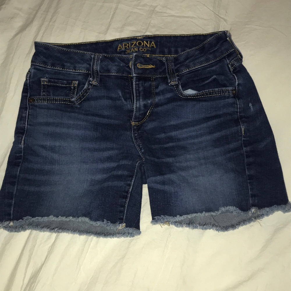 Arizona Jean Shorts SIZE 0